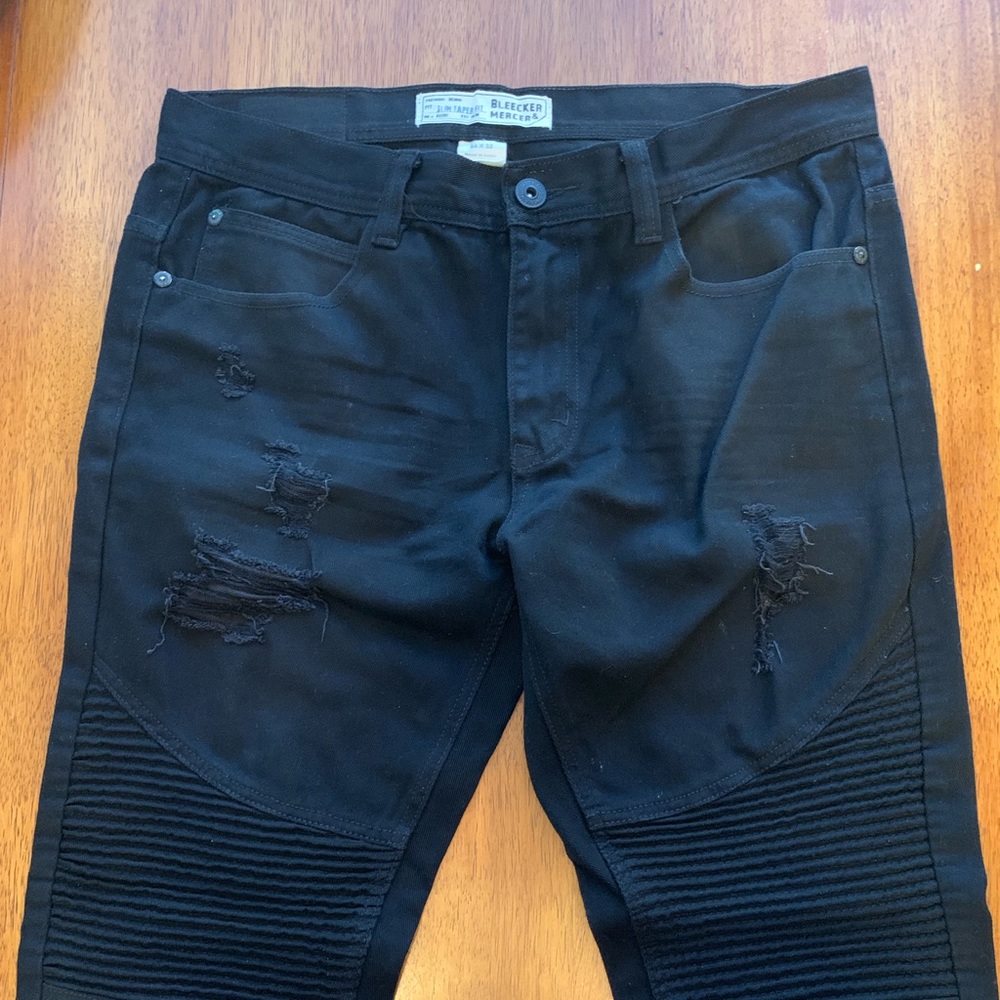 Men’s black denim jean